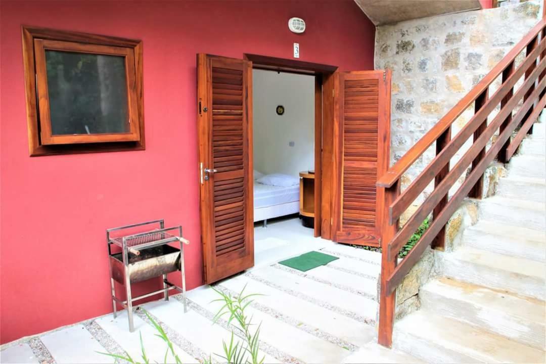 Villa Félix Suites e Chalés Ubatuba Extérieur photo